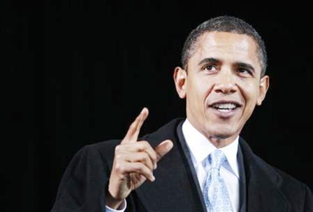 باراك اوباما أثناء تجمع انتخابي في فرجينيا بيتش يوم الخميس